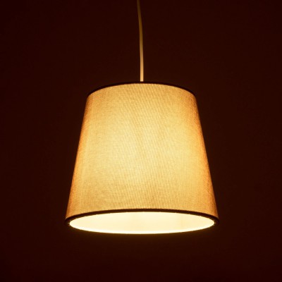 GloboStar® CONEY 203-0073 Μοντέρνο Κρεμαστό Φωτιστικό Καπέλο Μονόφωτο 1 x E27 IP20 Καφέ Άμμου Ύφασμα - Μ26 x Π26 x Υ93cm Διακόσμηση - Φως - Χαλιά