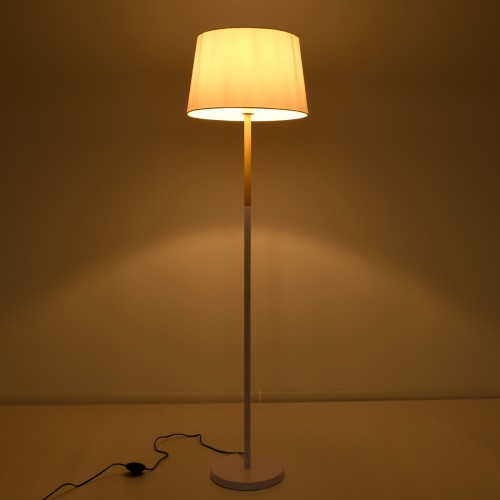 GloboStar® CEDAR 00828 Μοντέρνο Φωτιστικό Δαπέδου Μονόφωτο 1 x E27 Λευκό Μεταλλικό Καμπάνα με Λευκό Ύφασμα & Εφέ Ξύλου D40 x H148cm Διακόσμηση - Φωτισμός - Χαλιά
