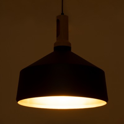 GloboStar® CALYPSO 01334-B Μοντέρνο Κρεμαστό Φωτιστικό Οροφής Μονόφωτο 1 x E27 Μαύρο - Χρυσό Μεταλλικό με Ξύλινη Βάση Καμπάνα Φ36 x Υ35cm Διακόσμηση - Φως - Χαλιά GloboStar® CALYPSO 01334-B Μοντέρνο Κρεμαστό Φωτιστικό Οροφής Μονόφωτο 1 x E27 Μαύρο - Χρυσό Μεταλλικό με Ξύλινη Βάση Καμπάνα Φ36 x Υ35cm Διακόσμηση - Φως - Χαλιά