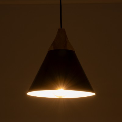 GLOBOSTAR® SHADE 00906 Μοντέρνο Κρεμαστό Φωτιστικό Οροφής με Ντουί 1 x E27 AC 220-240V IP20 - Μαύρο & Μπεζ - Μ23 x Π23 x Υ22cm GLOBOSTAR® SHADE 00906 Μοντέρνο Κρεμαστό Φωτιστικό Οροφής με Ντουί 1 x E27 AC 220-240V IP20 - Μαύρο & Μπεζ - Μ23 x Π23 x Υ22cm