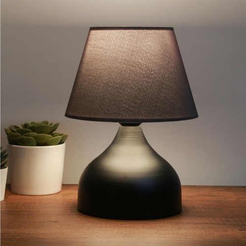 GloboStar® MICKEY 204-0059 Μοντέρνο Eπιτραπέζιο Φωτιστικό Πορτατίφ Μονόφωτο 1 x E27 IP20 Μαύρο Μέταλλο με Μαύρο Ύφασμα - Μ22 x Π22 x Υ30cm GloboStar® MICKEY 204-0059 Μοντέρνο Eπιτραπέζιο Φωτιστικό Πορτατίφ Μονόφωτο 1 x E27 IP20 Μαύρο Μέταλλο με Μαύρο Ύφασμα - Μ22 x Π22 x Υ30cm